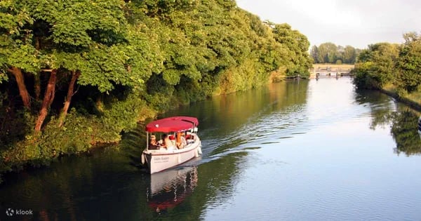 Beyond the Guidebook: How Destination Management Companies Transform Oxford Cruise Experiences Cover