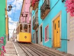 Cracking the Code of Group Adventures: The Unsung Brilliance of Destination Management Companies in Portugal Cover