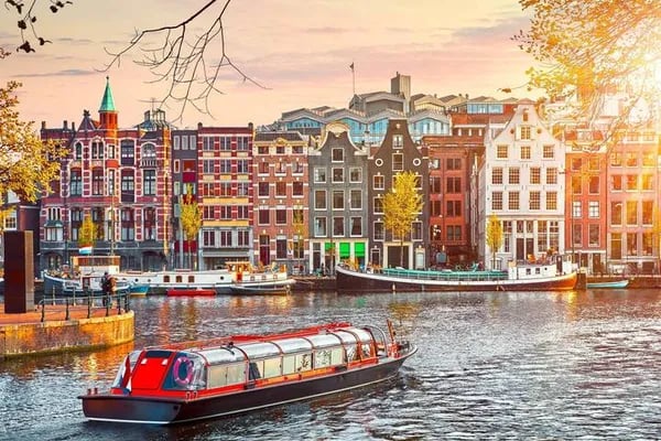 Beyond Tulips and Canals: How a Destination Management Company Redefines Group Travel in the Netherlands Cover
