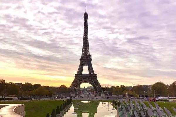 Paris Unfiltered: How Top DMCs Turn Clichés Into Unforgettable Moments Cover